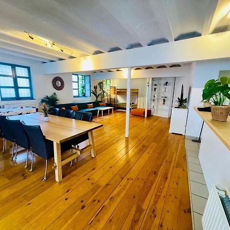 Down Town Oasis-Spacious Loft With Private Parking Bruxelas Exterior foto