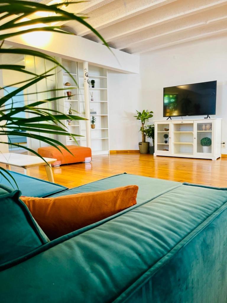 Down Town Oasis-Spacious Loft With Private Parking Bruxelas Exterior foto
