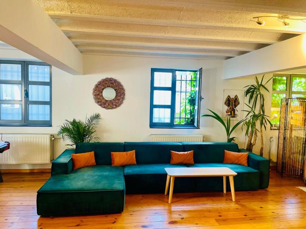 Down Town Oasis-Spacious Loft With Private Parking Bruxelas Exterior foto